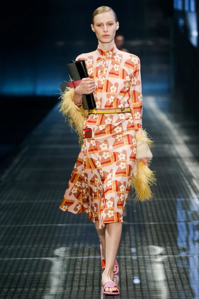 Look 29